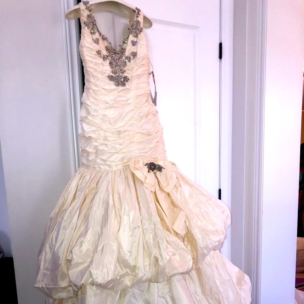 VINTAGE!! Designer Katerina Bocci Silk Mermaid Drop Waist wedding dress Crystals